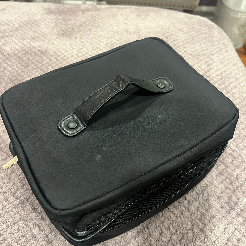 BEIS handing cosmetic bag - Picture 4 of 4